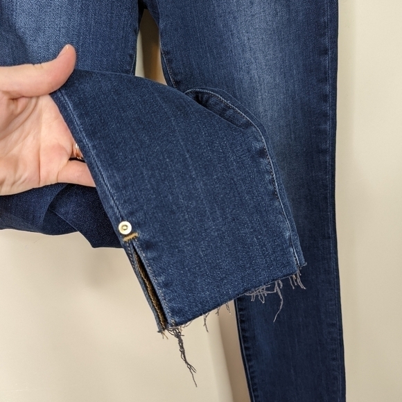 Frame Le Skinny de Jeanne Fayette Slit Rivet Raw Hem Skinny Jeans - Picture 5 of 9